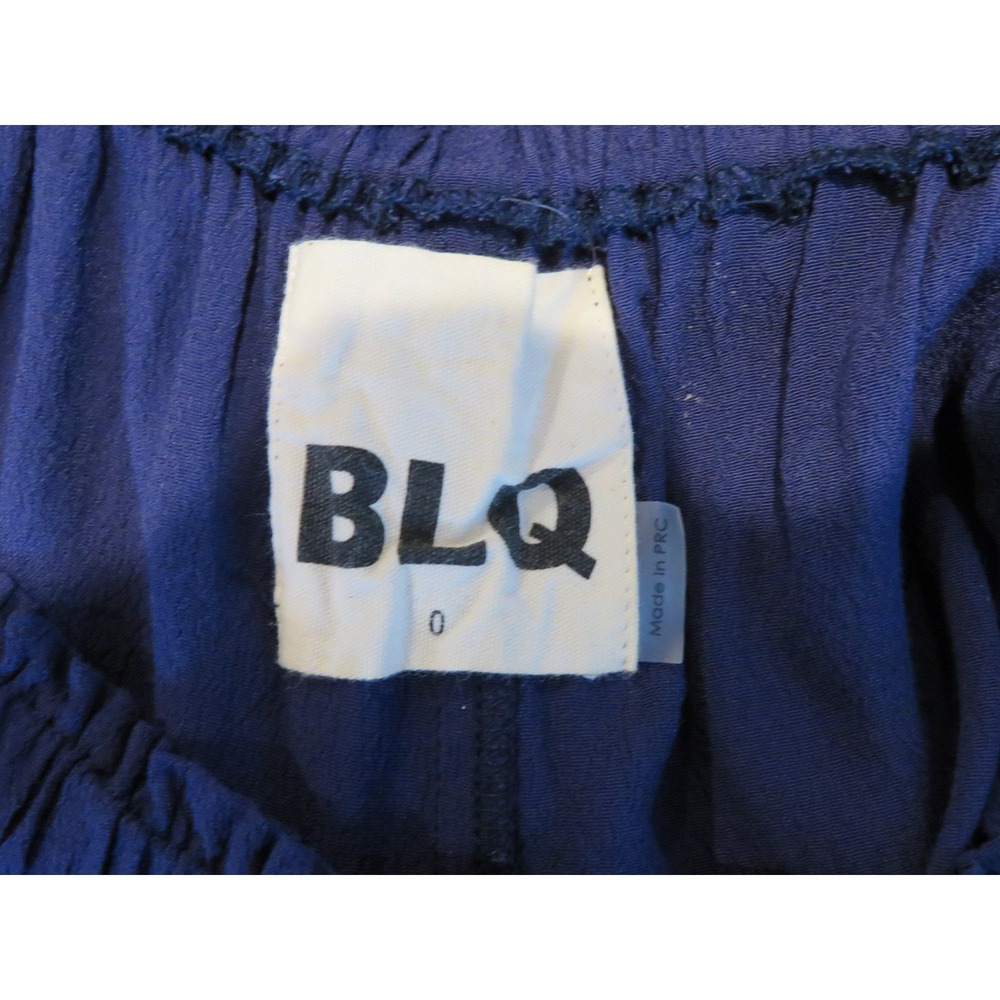 BLQ Solid Navy Lightweight Top Shirt Ruffled Collar Short Flutter Sleeve EUC - Picture 3 of 5